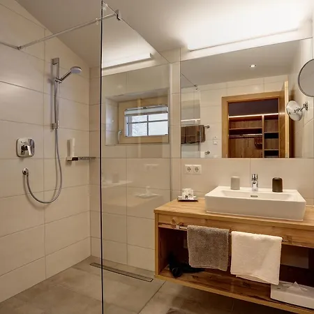 فندق Koesslerhof سانكت أنتون ام ارلبرغ