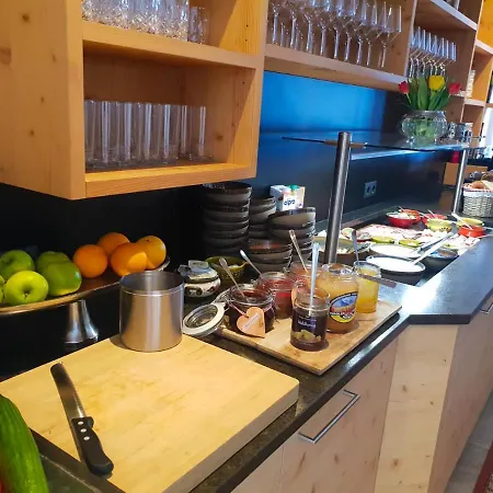 فندق Koesslerhof 4*